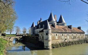 25/03/2026 - Normale à Coussay animée par Christian G. - Photo Emeline B.. - Le Château de Richelieu.